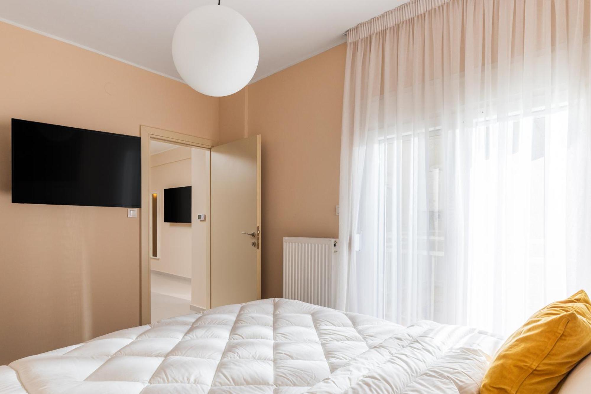 Coloured Nests Apartment Tesalonika Bagian luar foto