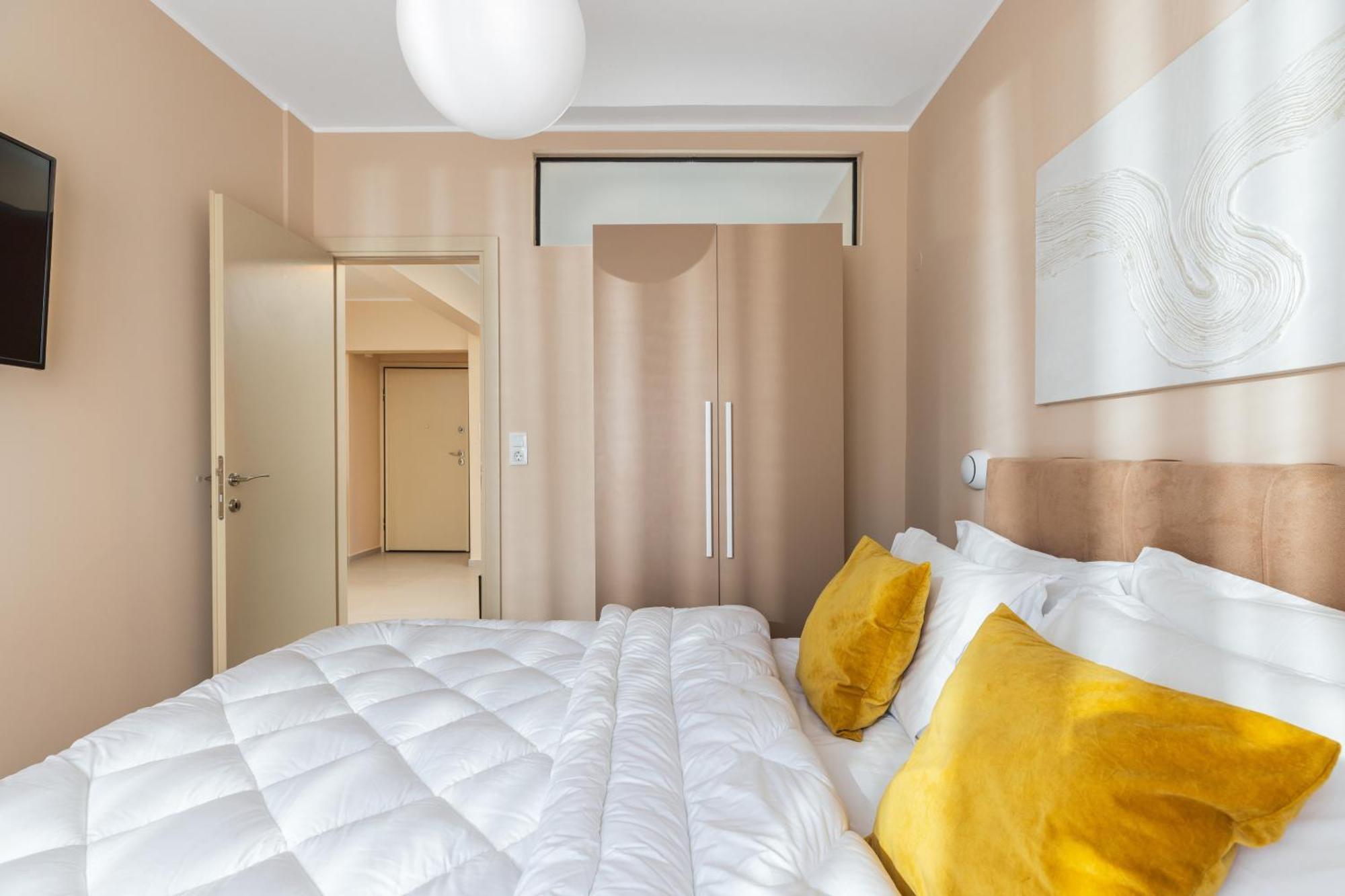 Coloured Nests Apartment Tesalonika Bagian luar foto